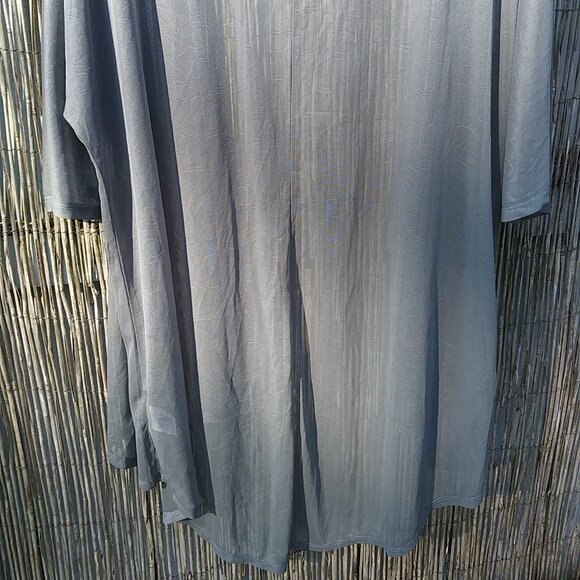 LuLuRoe Sheer Gray Floral Ligthweight Cover Up - S - Picture 9 of 11